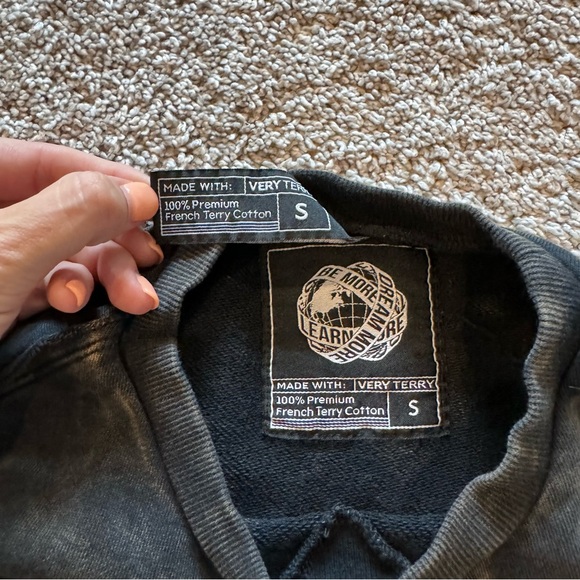 ALPHALETE Very Terry Crop Top Size S Onyx - Picture 3 of 6